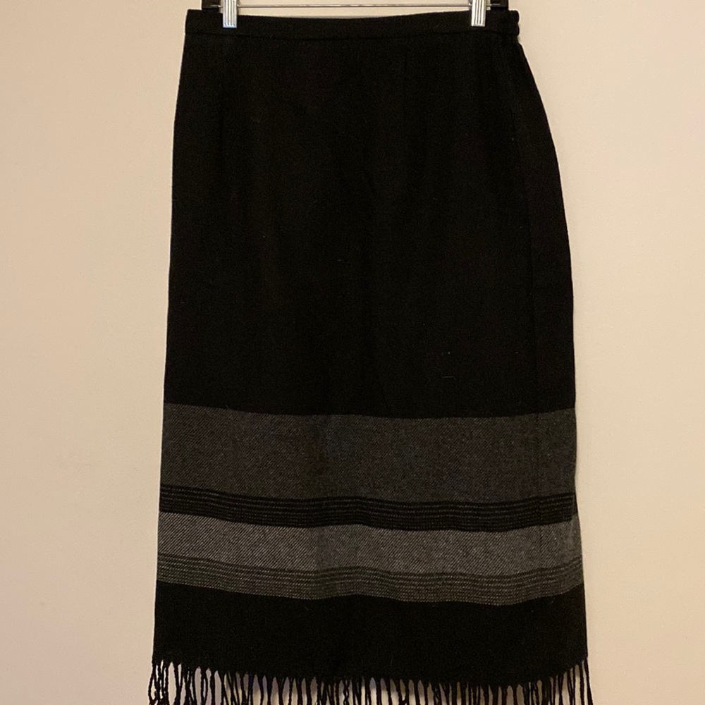 Briggs black and gray fringe skirt